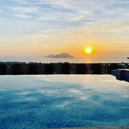 Bodrum - 5 Bedrooms “sunset Villa”, With Infinity Heated Swimming Pool Vila *