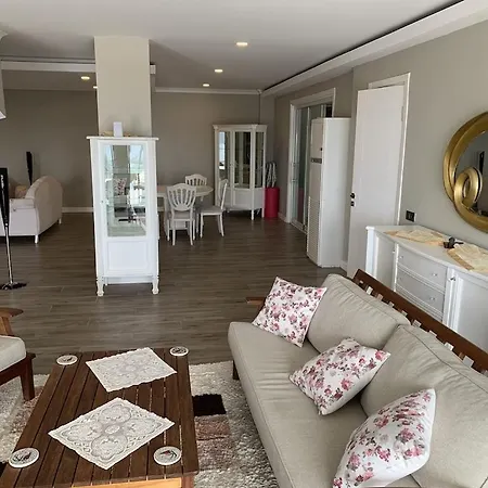 Bodrum - 5 Bedrooms “sunset Villa”, With Infinity Heated Swimming Pool Vila *