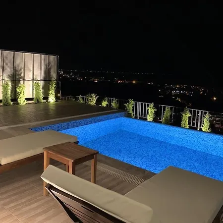 ヴィラ Bodrum - 5 Bedrooms “sunset Villa”, With Infinity Heated Swimming Pool *
